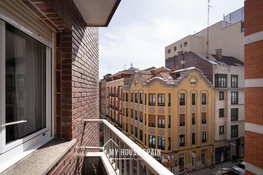 Myhousespain - Piso Centrico Junto A La Playa Gijón Exteriör bild